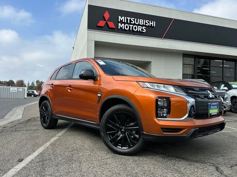 New 2025 Mitsubishi Outlander Sport LE AWD/4WD image 2