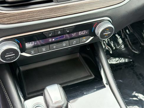 Used 2022 Nissan Altima 2.5 SL FWD image 32
