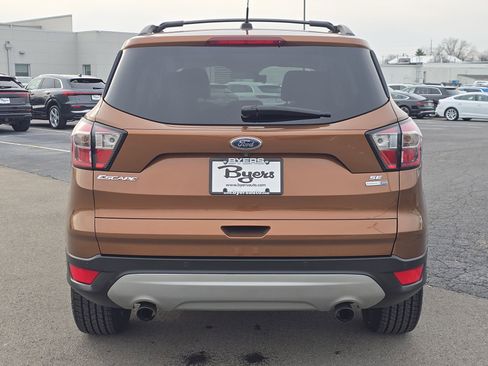 Used 2017 Ford Escape SE w/ Equipment Group 201A image 6