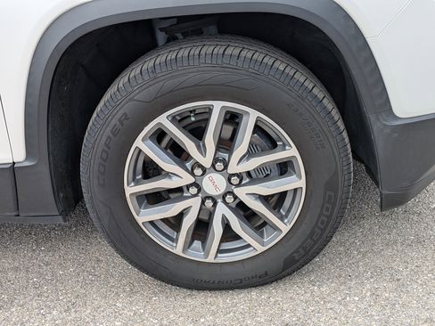 Used 2017 GMC Acadia SLE FWD image 11