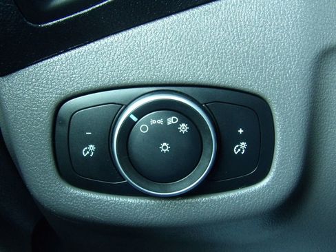 Used 2020 Ford Transit Connect XL image 19