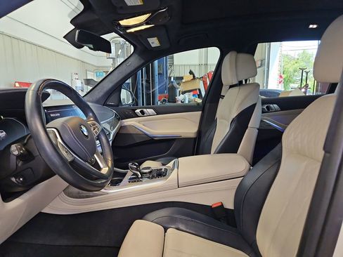 Used 2019 BMW X7 xDrive40i w/ Premium Package AWD/4WD image 7