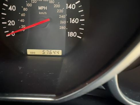 Used 2005 Lexus SC 430 Convertible image 9