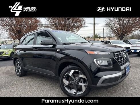 Certified 2023 Hyundai Venue SEL image 1