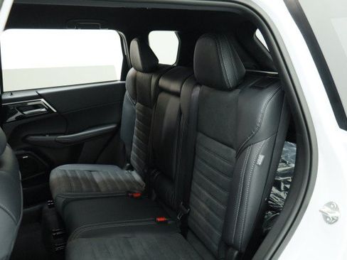 New 2026 Mitsubishi Outlander LE FWD image 25