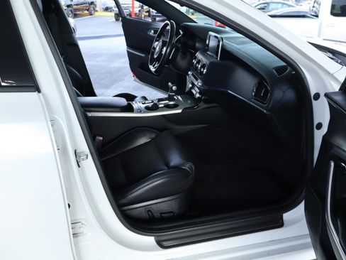 Used 2019 Kia Stinger GT image 34