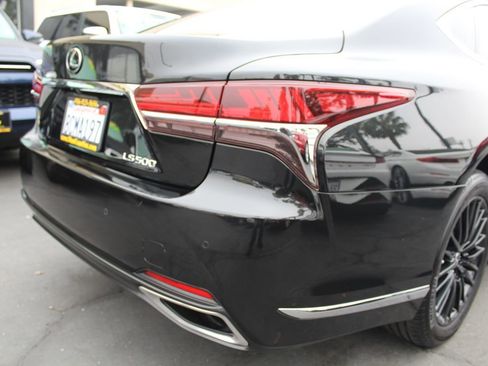 Used 2018 Lexus LS 500 image 19