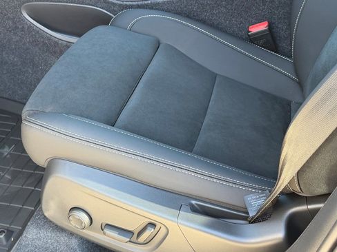 New 2026 Volvo XC40 B5 Ultra w/ Climate Package image 18