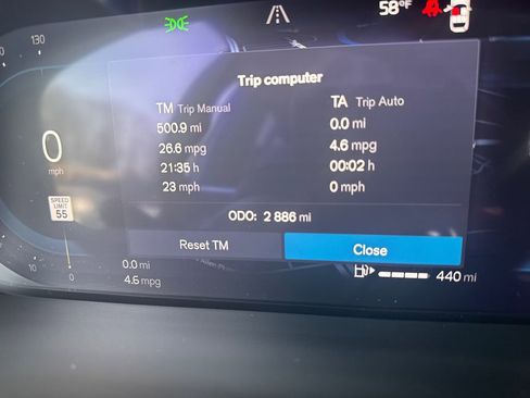 Certified 2025 Volvo XC40 B5 Plus w/ Protection Package Premier image 20