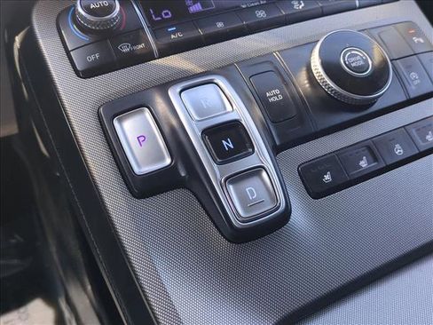 Used 2022 Hyundai Palisade Limited w/ Cargo Package image 12