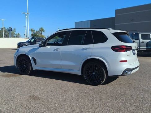 Used 2026 BMW X5 sDrive40i w/ M Sport Package RWD image 8