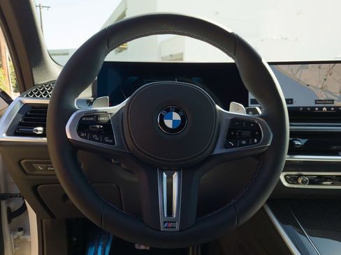 New 2026 BMW X5 M60i image 11