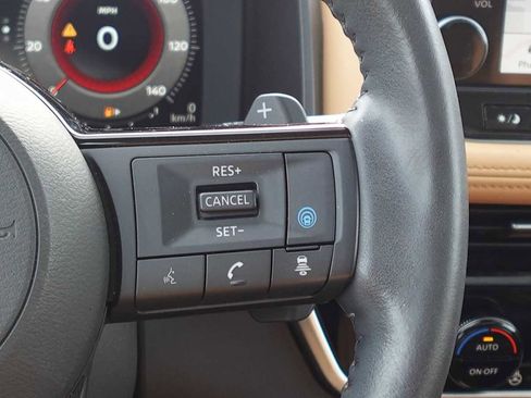 Used 2021 Nissan Rogue Platinum image 41