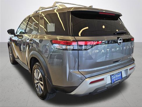 Certified 2023 Nissan Pathfinder SL image 11