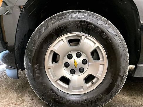 Used 2012 Chevrolet Suburban LT AWD/4WD image 9