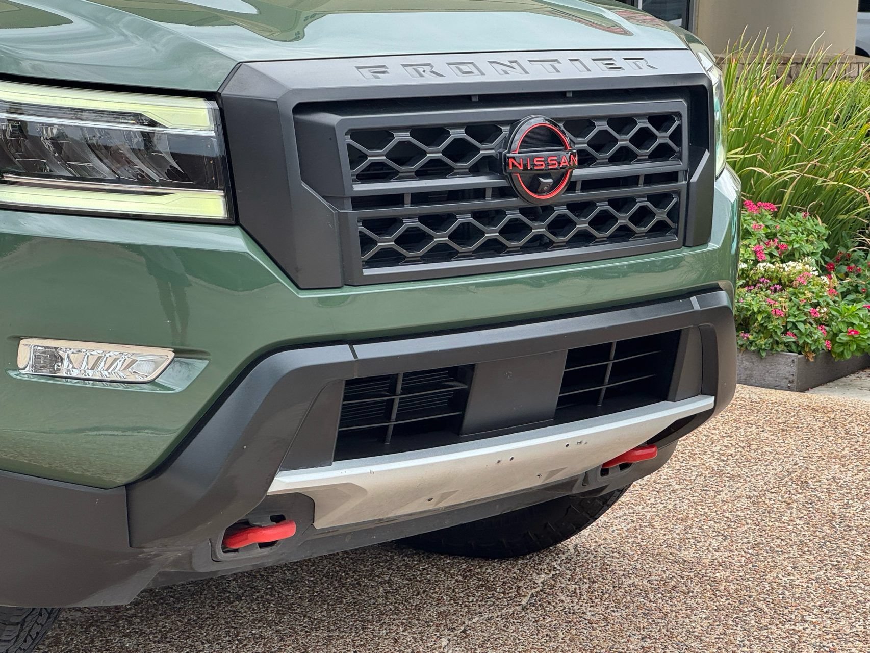 Used 2024 Nissan Frontier Pro-X w/ Pro Premium Package RWD image 2