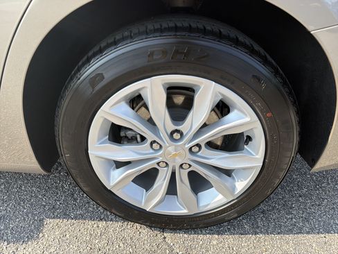 Used 2024 Chevrolet Malibu LT FWD image 29