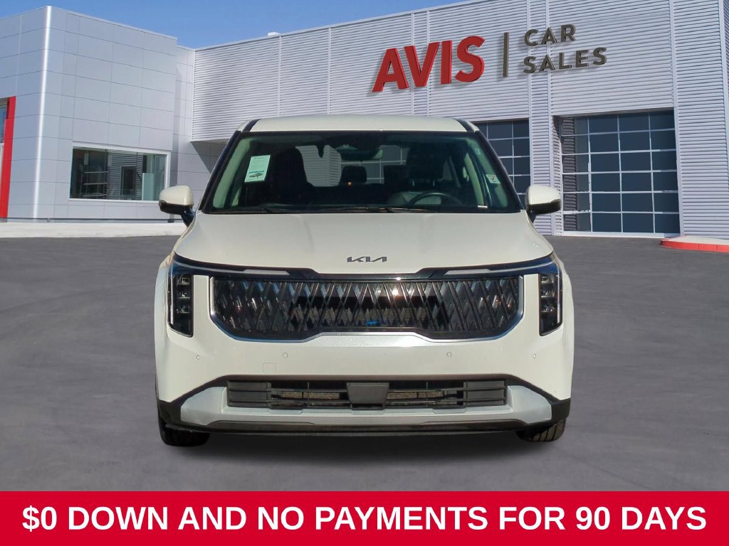 Used 2025 Kia Carnival FWD image 2