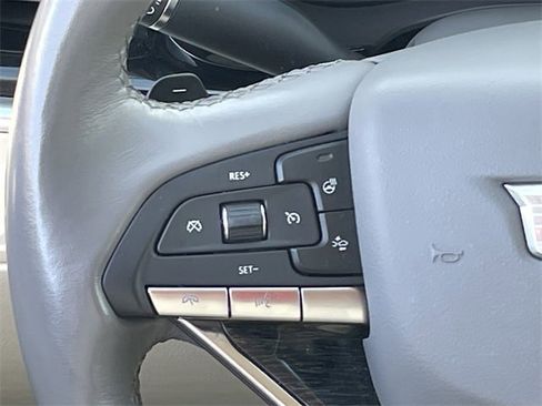 Used 2023 Cadillac XT6 Premium Luxury w/ Technology Package image 13