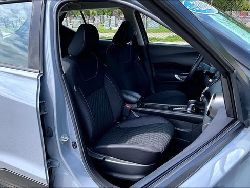 Used 2023 Nissan Kicks SV FWD image 7