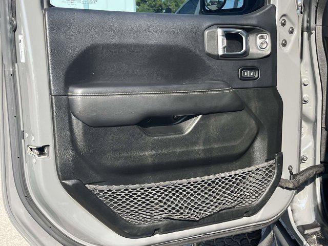 Used 2019 Jeep Wrangler Unlimited Sahara w/ Quick Order Package 24M Moab AWD/4WD image 14