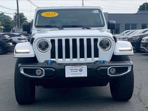 Used 2023 Jeep Wrangler Unlimited Sahara w/ Cold Weather Group AWD/4WD image 8