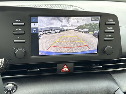 Used 2025 Hyundai Elantra Sport FWD image 23