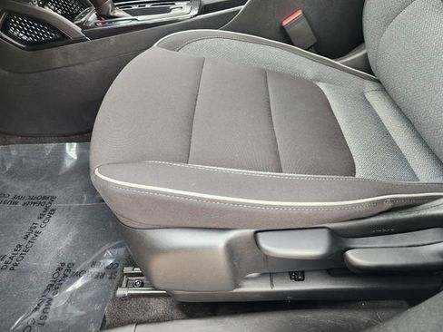 Used 2023 Chevrolet TrailBlazer LS FWD image 25