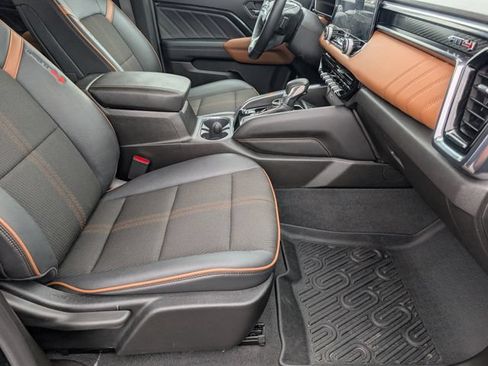 Used 2024 GMC Canyon AT4 w/ Technology Package AWD/4WD image 27
