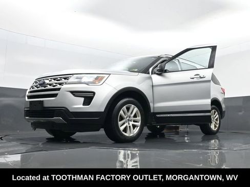 Used 2018 Ford Explorer XLT AWD/4WD image 34