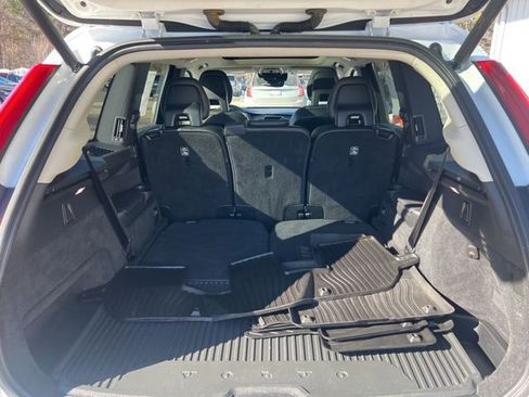 Used 2020 Volvo XC90 T5 Momentum w/ Protection Package Premier image 22
