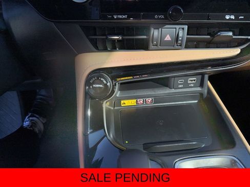 Certified 2025 Lexus NX 250 FWD w/ Towing Package (2000 Lbs) image 21