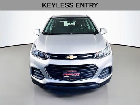 Used 2018 Chevrolet Trax LS AWD/4WD image 4