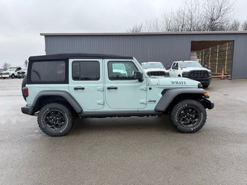Used 2023 Jeep Wrangler Unlimited w/ Cold Weather Group image 5