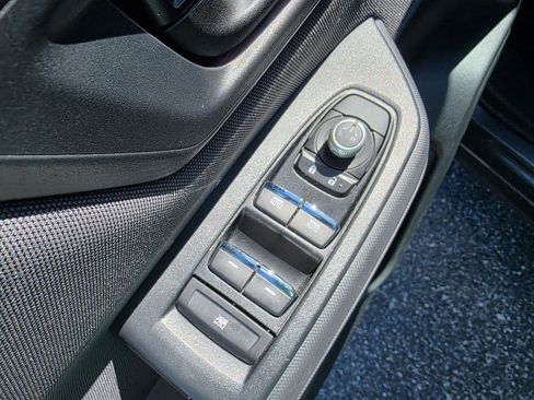 Used 2025 Subaru Forester Premium image 11