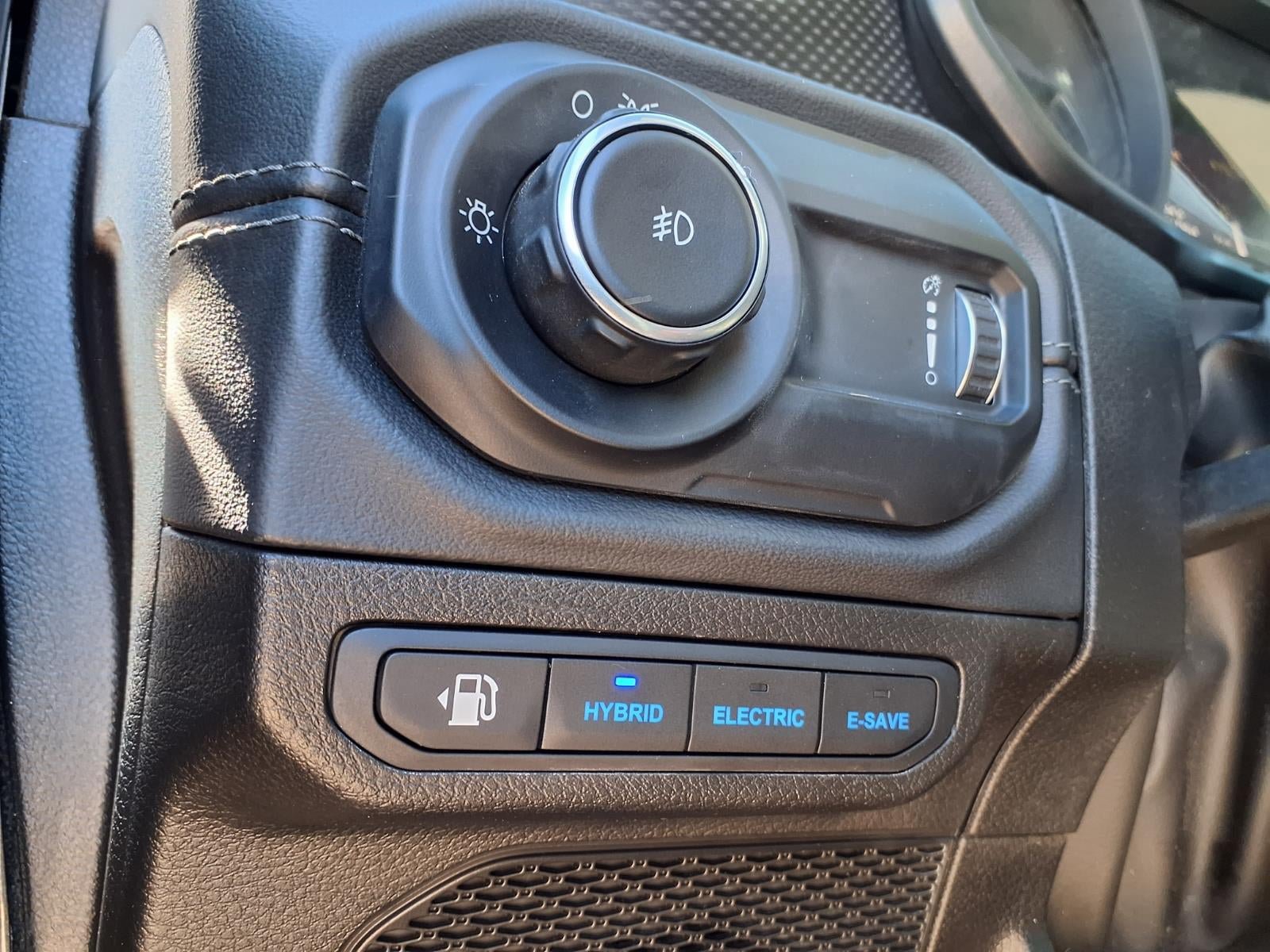 Used 2024 Jeep Wrangler Unlimited Rubicon 4xe w/ Technology Group AWD/4WD image 10