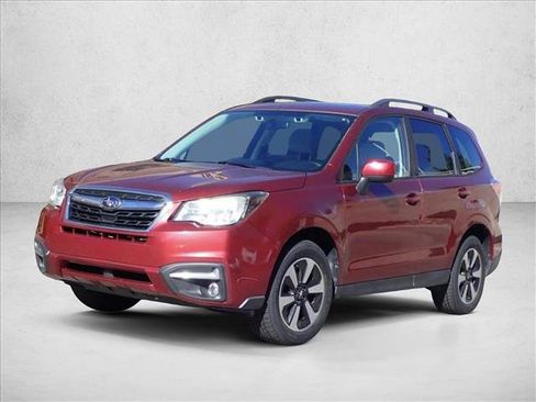 Used 2018 Subaru Forester 2.5i Premium AWD/4WD image 11