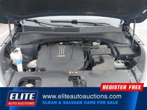 Used 2017 Kia Sorento LX image 19
