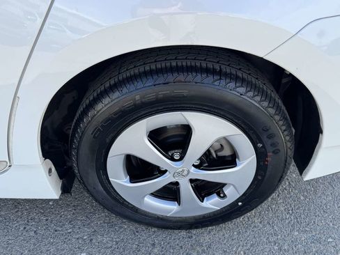 Used 2013 Toyota Prius Two image 36