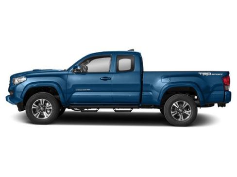 Used 2018 Toyota Tacoma TRD Sport AWD/4WD image 3