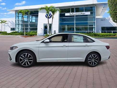 New 2026 Volkswagen Jetta SE FWD image 4