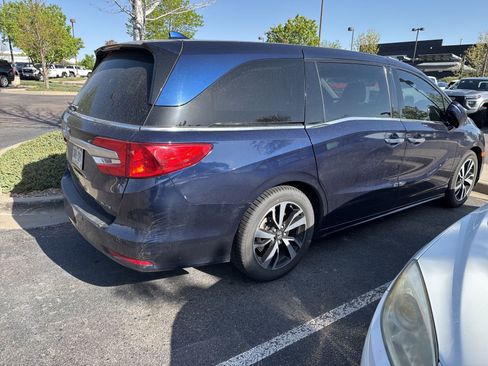 Used 2018 Honda Odyssey Elite image 4