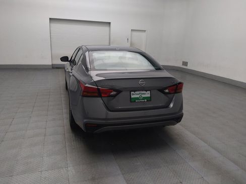 Used 2024 Nissan Altima 2.5 SV image 6