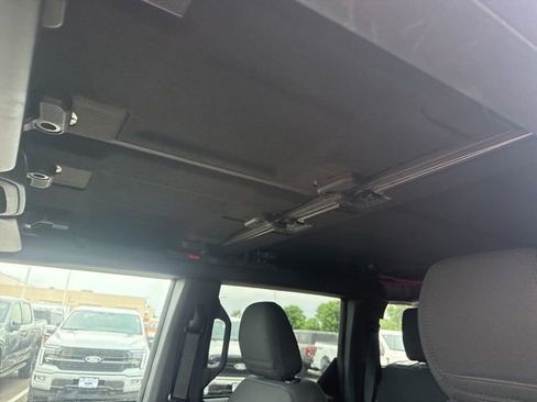 Used 2021 Ford Bronco Outer Banks AWD/4WD image 24