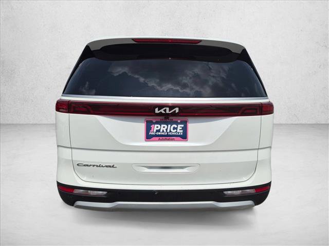 Used 2022 Kia Carnival LX FWD image 7