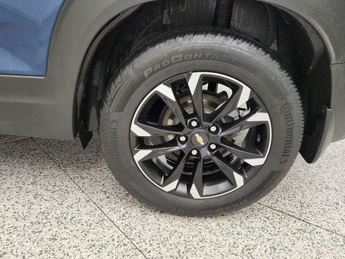 Used 2021 Chevrolet TrailBlazer LT w/ Convenience Package FWD image 9