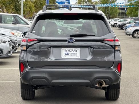 Used 2026 Subaru Forester Premium AWD/4WD image 5