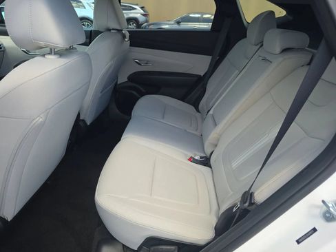 Used 2025 Hyundai Tucson SEL FWD image 8