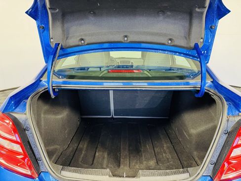 Used 2018 Chevrolet Sonic LS FWD image 21