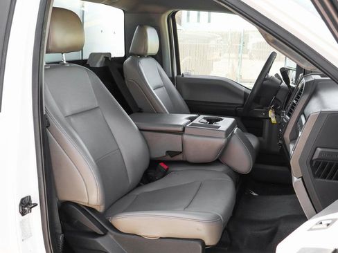 Used 2020 Ford F550 2WD Regular Cab Super Duty image 43